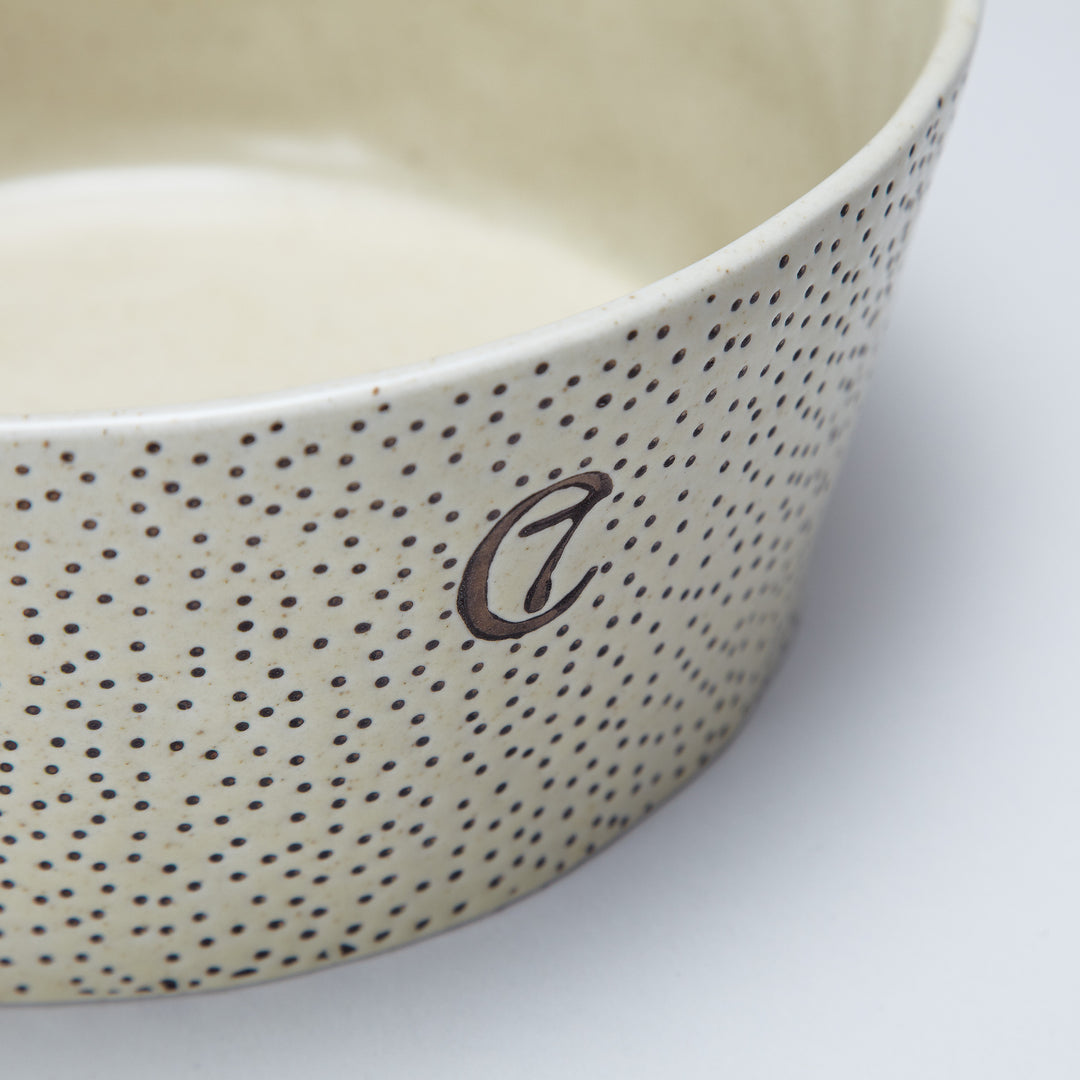 Dog Bowl Yoji Creme / Dots from Cloud 7