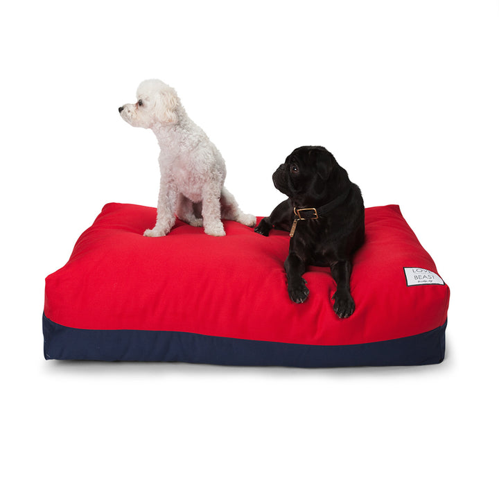 Flip Stitch Bed in Red & Navy